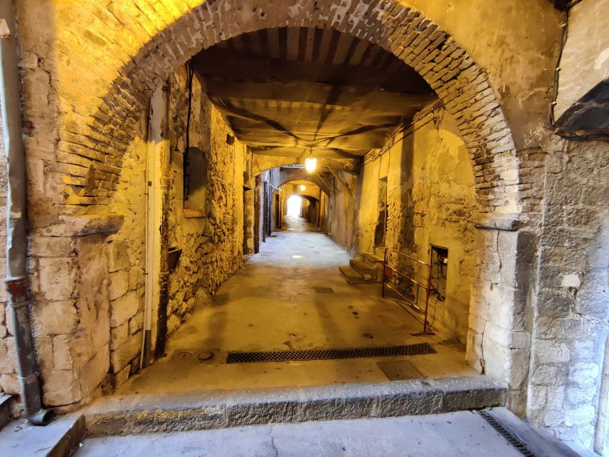 2-Hour Paddle Boarding Tour in Villefranche - Citadelle Saint-Elme: a fort you can actually understand