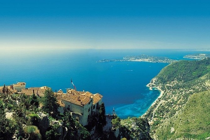 5-Hrs Private Monte-Carlo Night Tour - Stop 4: Villefranche-sur-Mer scenic coastal road photo break