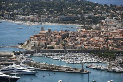 5h Private excursion on the FrenchRiviera from Cannes or Nice - Pickup, mini-bus comfort, and timing that won’t wreck your day