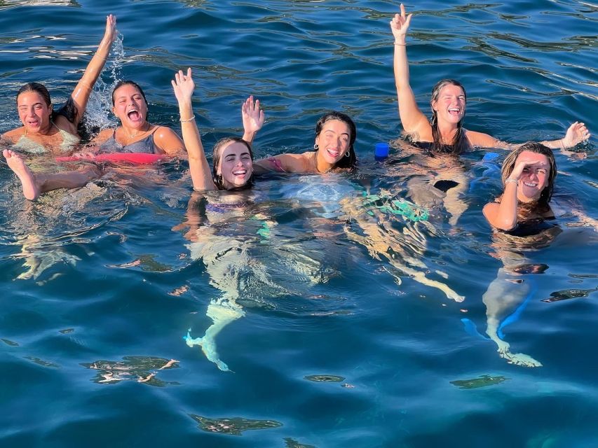 Balade en mer de Villefranche sur Mer & stop baignade - Who This Boat Excursion Suits Best
