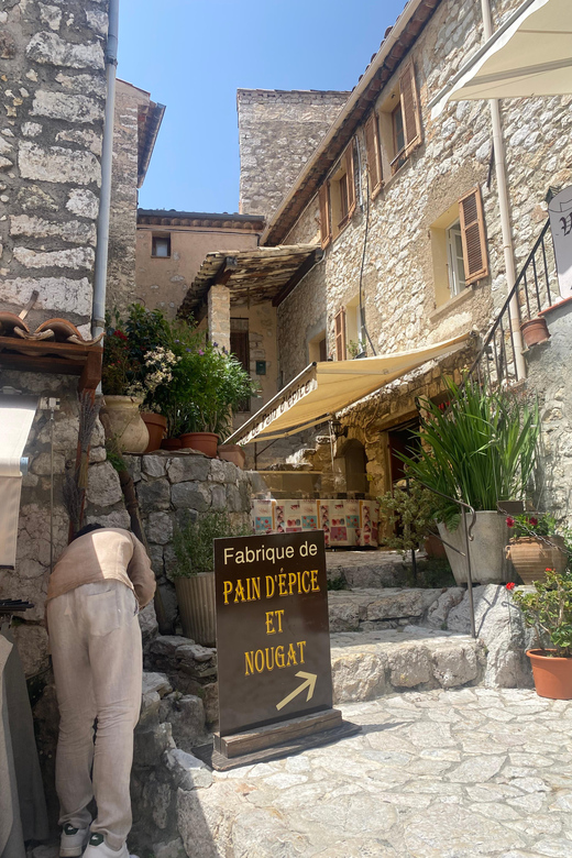 Depuis Cannes une journée Grasse ,Gourdon, St Paul de Vence - Grasse and the Fragonard factory: how a scent capital turns craft into culture