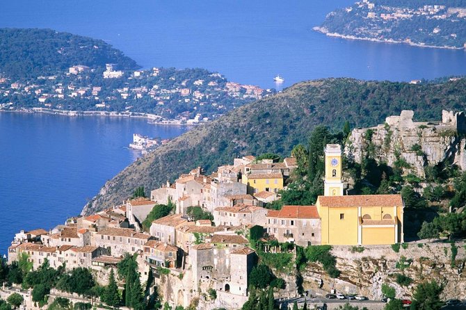 Eze Monaco Monte Carlo - Monte Carlo Harbor and the casino zone: quick driving loop + photo stops