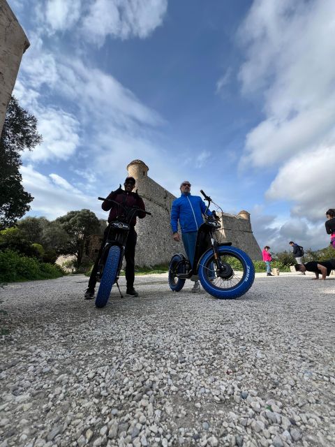 French Riviera : Guided Visit on a E-Scooter - The viewpoint stop and the seaside return toward the Bay of Angels