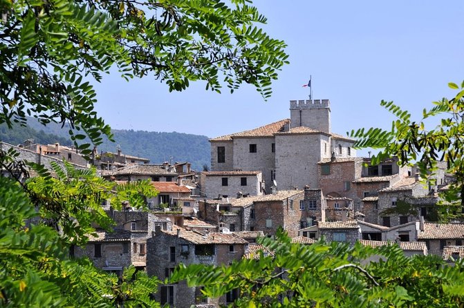 From Nice 1/2 day Tour Gourdon, St-Paul , Tourrettes & Grasse - Key things to know before you go