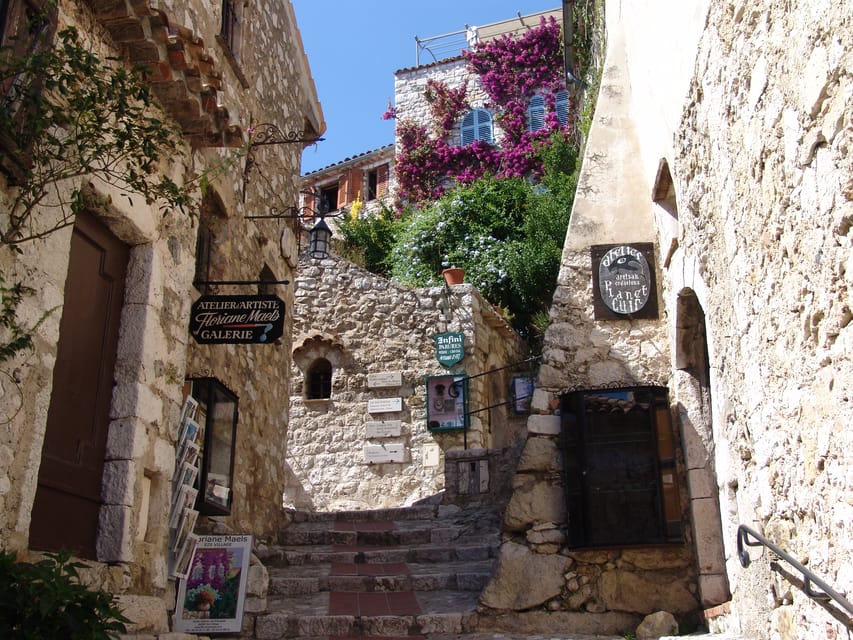 From Nice: Day Trip to Monte Carlo and Monaco Coast - How the guide quality shapes your day