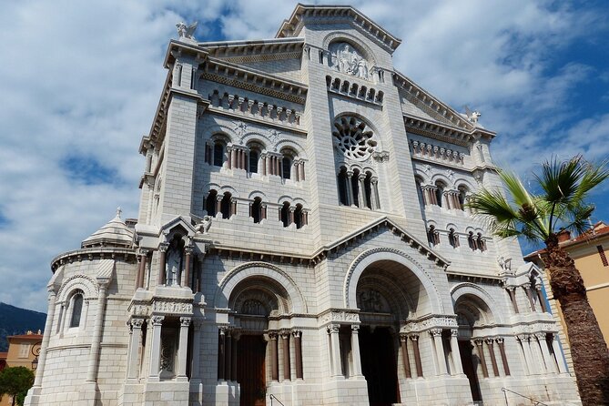 Half day Guided Tour: Monaco and Èze from Nice - local Highlights - Monaco Circuit Footsteps + Monte-Carlo Casino Photo Stop
