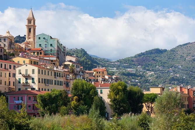 Italian Market and Dolceacqua full-day from Nice small-group Tour - Guides and group size: where the experience can really swing