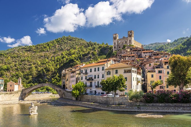Italian Market Shopping Small Group Day Tour from Nice - Crossing From Nice to Italy: What Makes This Day Trip Feel Different