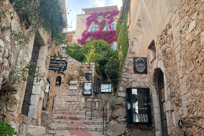Monaco and Eze luxury and authenticity Private Day Tour - Prince’s Palace area: cathedral stops tied to Grace Kelly