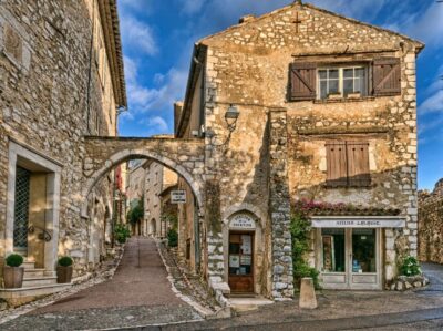 Nice: Medieval Villages Full-Day Guided Trip - Grasse: UNESCO Perfume Heritage and the Old Streets That Smell Like History