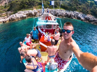 Nice : VIP sea tour with snorkeling & discover scuba - Intro Scuba with One Instructor: How the Lesson Keeps It Safe