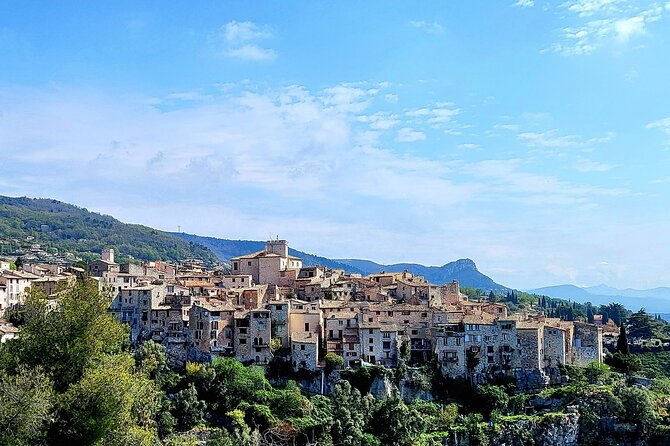 Private discovery of the hinterland of the Côte d'Azur - Price and value for a private group up to 8 people