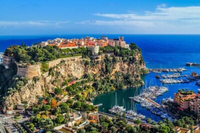 PRIVATE TOUR: departure of cruises: Eze, Monaco, Monte Carlo - Mount Boron: the view that reaches toward Italy