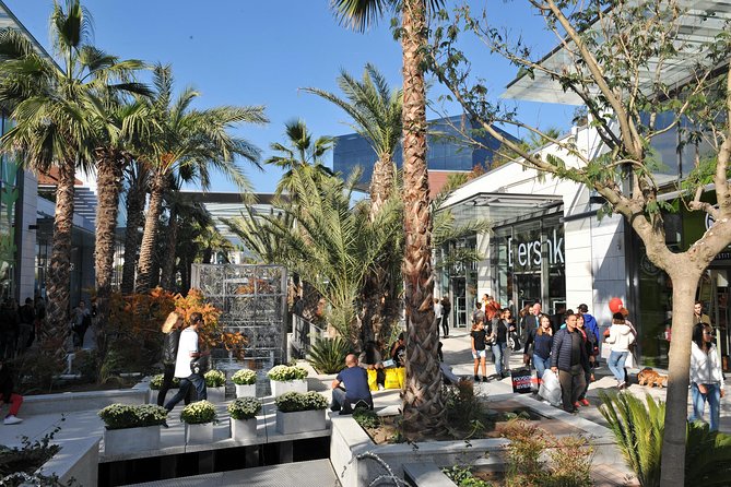 Private tour French Riviera Shopping & Lunch in St Paul de Vence - Cannes in two bites: Croisette designer browsing first