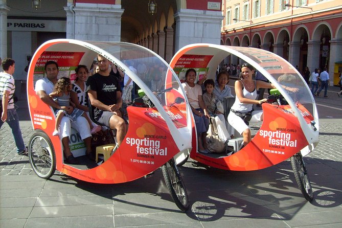 Private tour guide of Nice in electric taxibikes - Promenade des Anglais and Quai Rauba Capeu: quick photo breaks that pay off