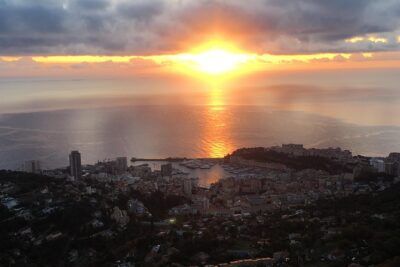 Private tour on the French Riviera with comfortable minivan.MONACO NICE ST PAUL - Full-day Riviera loops: Mont Boron and the bigger Nice-to-Monaco arc