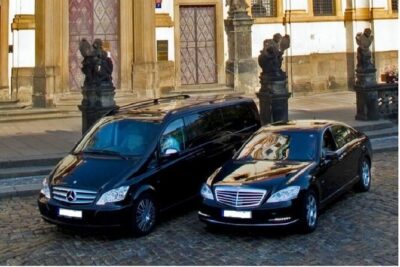 Private Transfer Nice Airport to Saint Tropez - The ride itself: what 1h10 to 1h40 feels like in real life