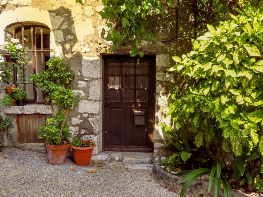 Provence Countryside & Medieval Villages Day Trip - Price and Value for a Private Group Up to 8