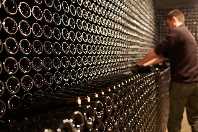 Provence Private Full Day Wine Tour with Wine Tasting - What the day looks like in real life (and where lunch fits)