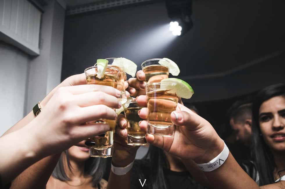 Pub Crawl Nice: Free Shots,Best Bar, Secret Surprise with us - Who This Tour Suits Best (and Who Should Skip It)