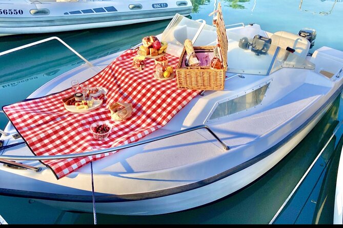 Sunset Private Boat Tour In Nice - Port Lympia Meeting Point at 7:00 pm (and How to Get There Smoothly)