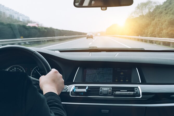 Transfer: Nice City Center to Côte d'Azur Airport(NCE) - Price and value: what $42.83 per person gets you