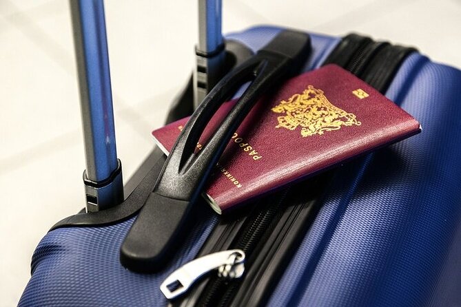 Transfer: Nice City Center to Côte d'Azur Airport(NCE) - Reliability in real life: the punctuality theme