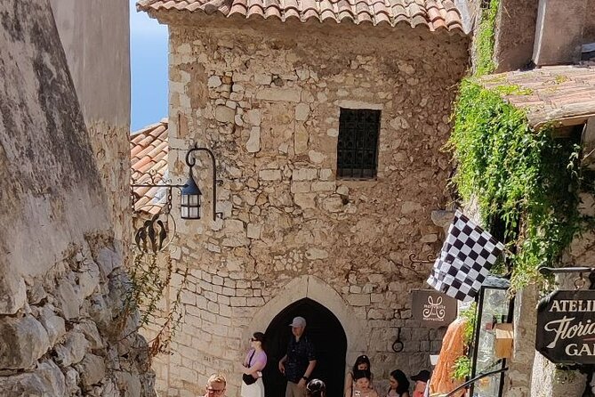 Visit of the Medieval Village of Èze - Hôtel Château de La Chèvre d’Or: luxury and legend first