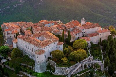 West Coast and Countryside shared & Guided tour from Nice - Getting There: Nice Pickup and Minibus Comfort That Saves Your Time