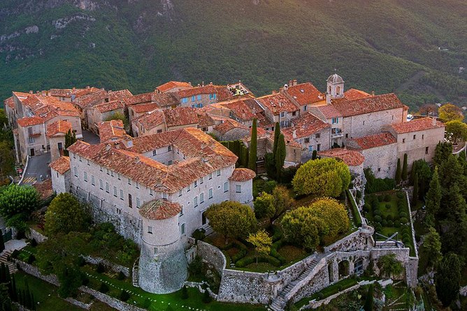 West Coast and Countryside shared & Guided tour from Nice - Getting There: Nice Pickup and Minibus Comfort That Saves Your Time